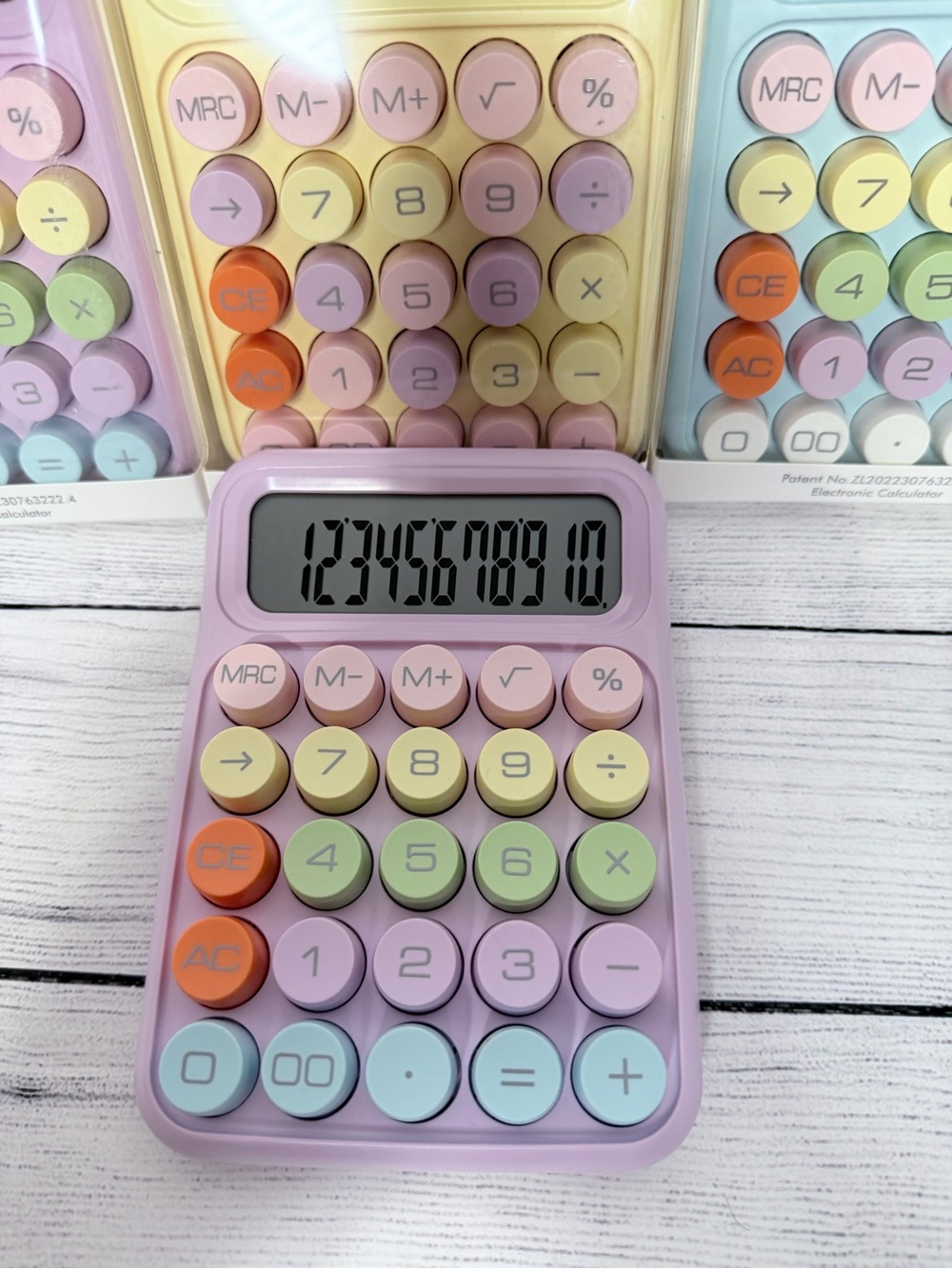 💛Calculator with Multicolor Buttons💜🩵 - Picture 4 of 12